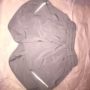 lululemon hotty hot 4”